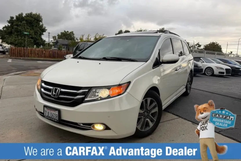 2015 Honda Odyssey Touring Elite photo 1