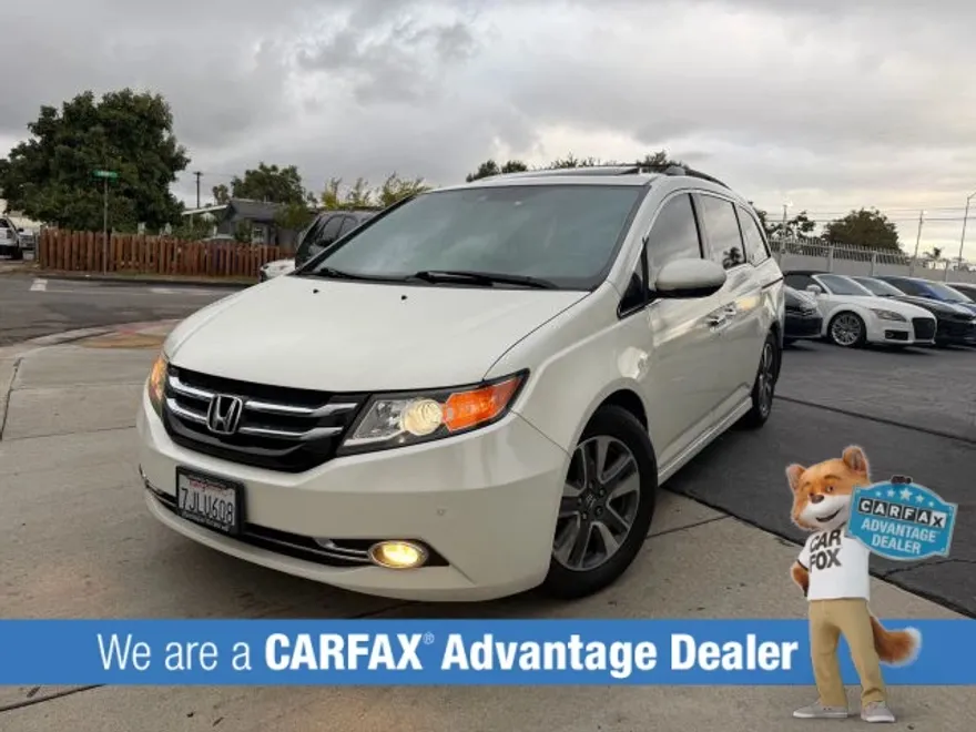 2015 Honda Odyssey Touring Elite photo 1