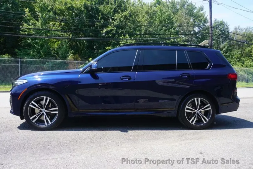 2021 Bmw X7 M50i photo 1