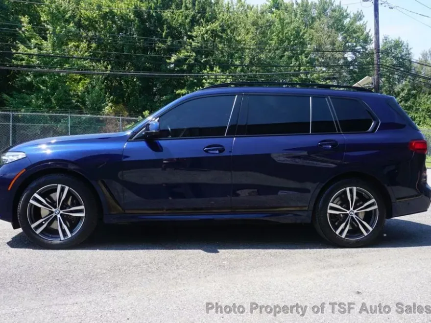 2021 Bmw X7 M50i photo 1