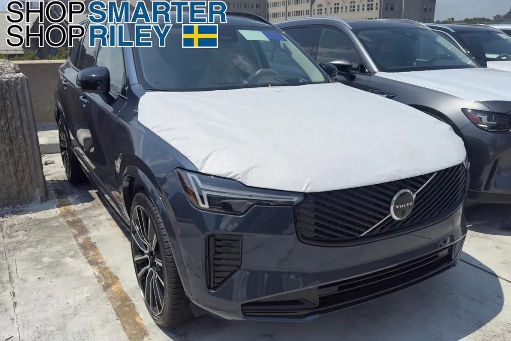 2026 Volvo XC90 photo 1