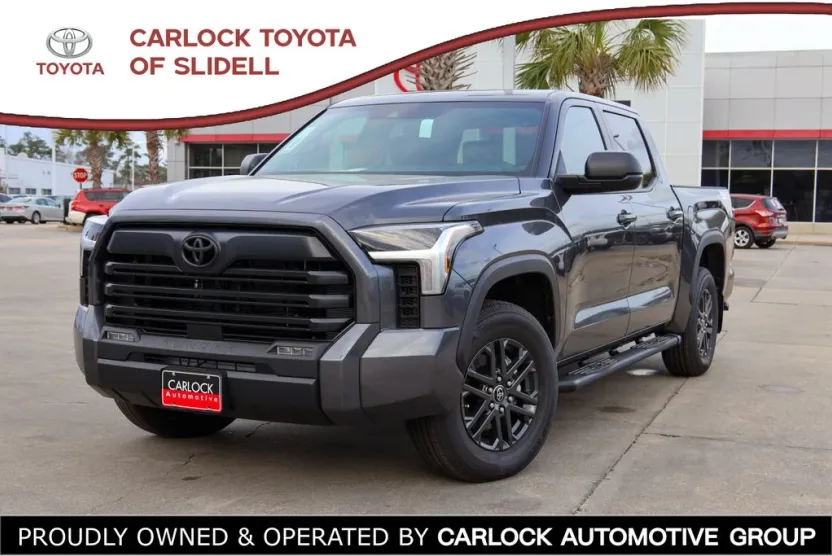2025 Toyota Tundra SR5 CrewMax photo 1