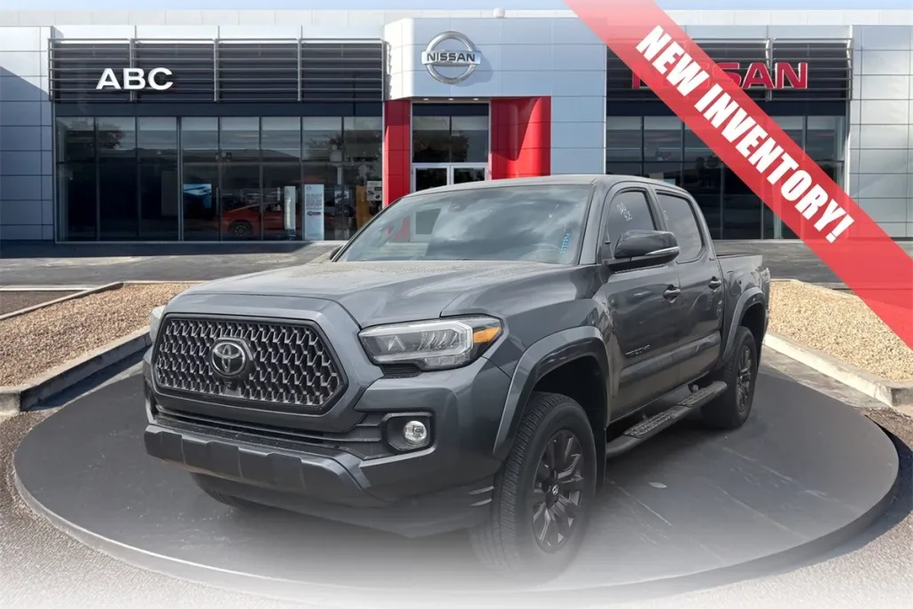 2021 Toyota Tacoma Limited photo 1