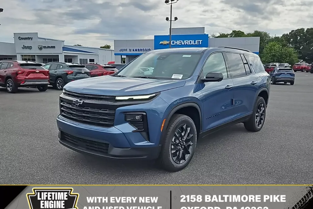 2025 Chevrolet Traverse photo 1