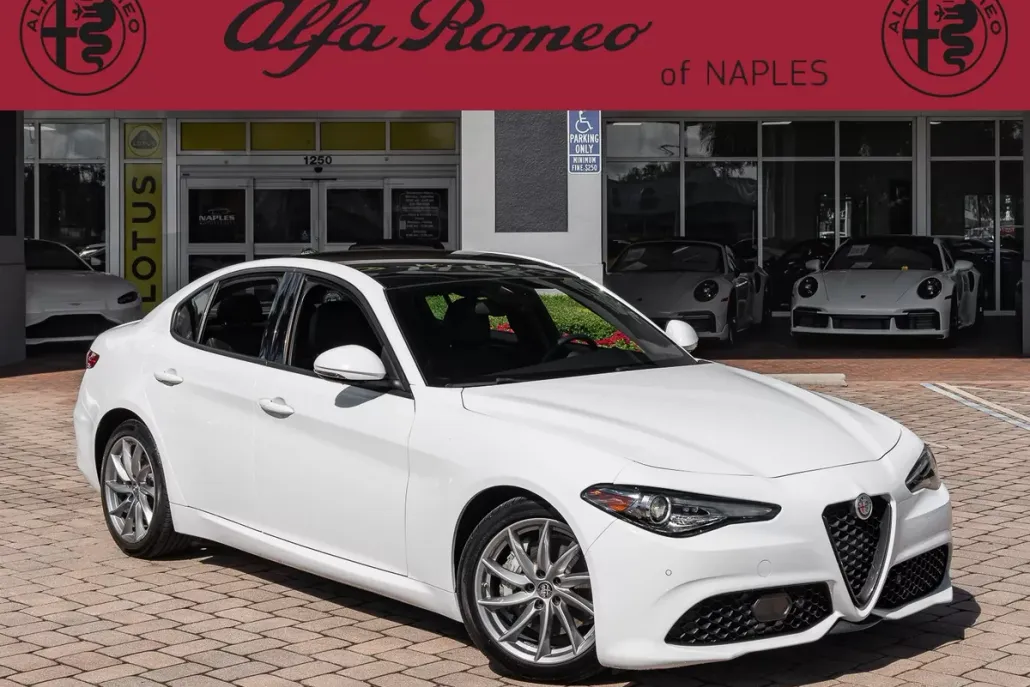 2023 Alfa Romeo Giulia SPRINT photo 1