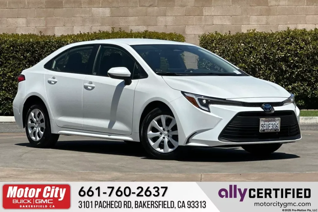 2023 Toyota Corolla Hybrid LE photo 1