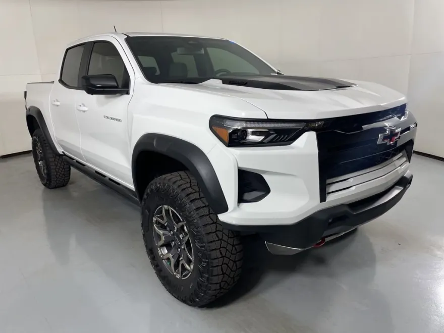 2026 Chevrolet Colorado ZR2 photo 1