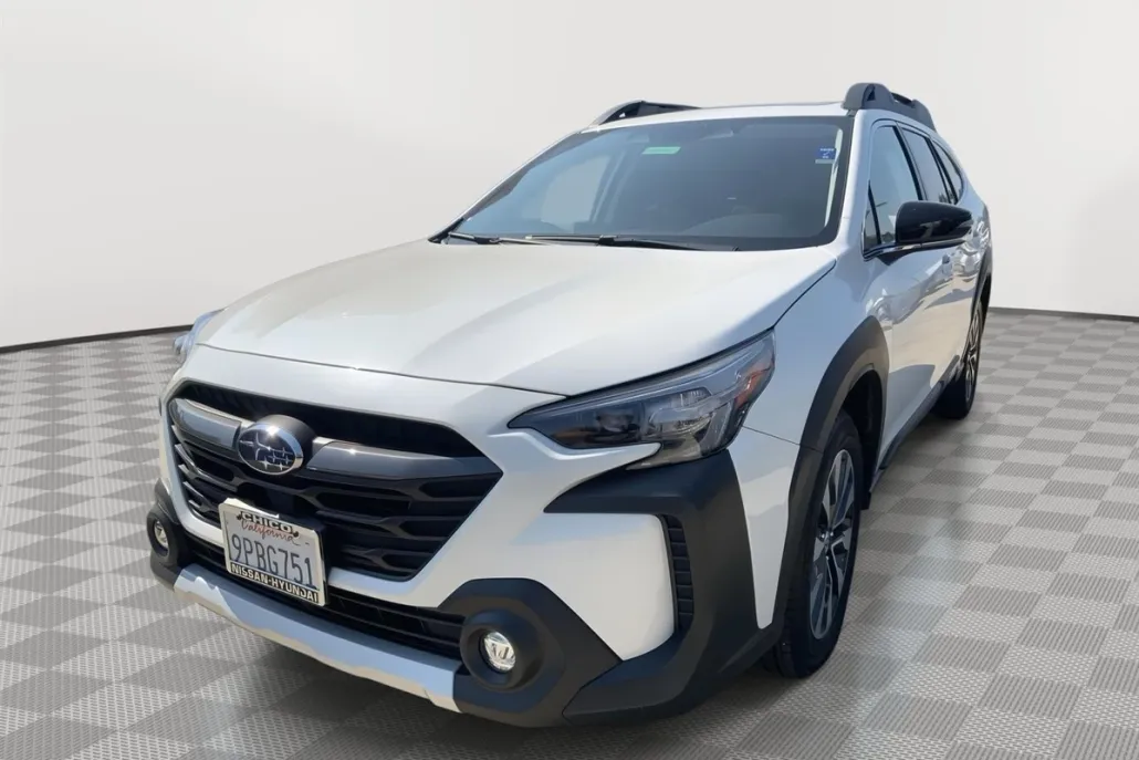 2025 Subaru Outback Limited photo 1