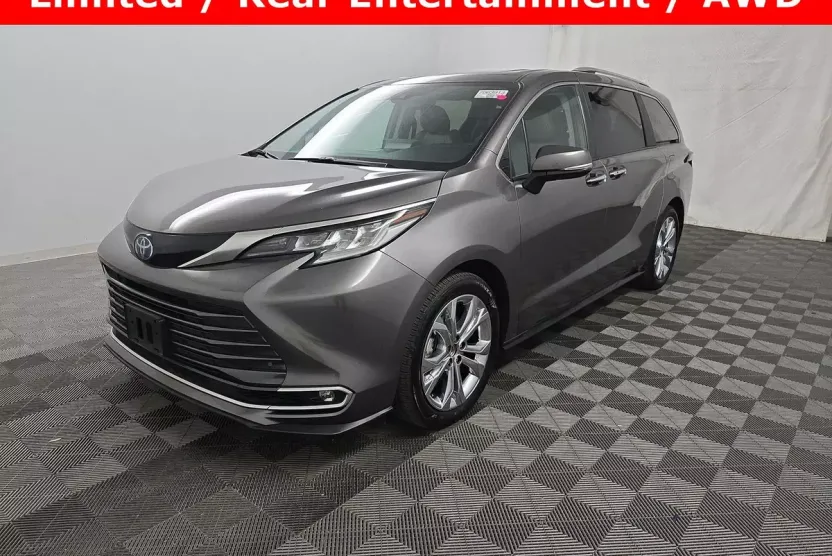 2024 Toyota Sienna Limited photo 1