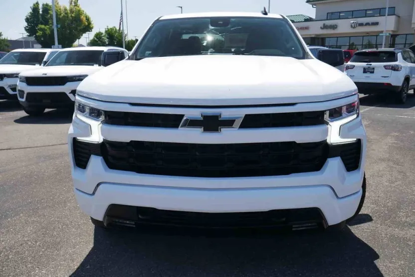 2024 Chevrolet Silverado 1500 RST photo 1