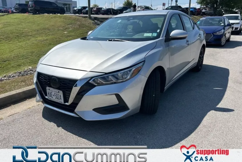 2021 Nissan Sentra SV photo 1