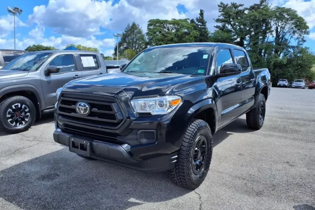 2023 Toyota Tacoma SR Double Cab photo 1