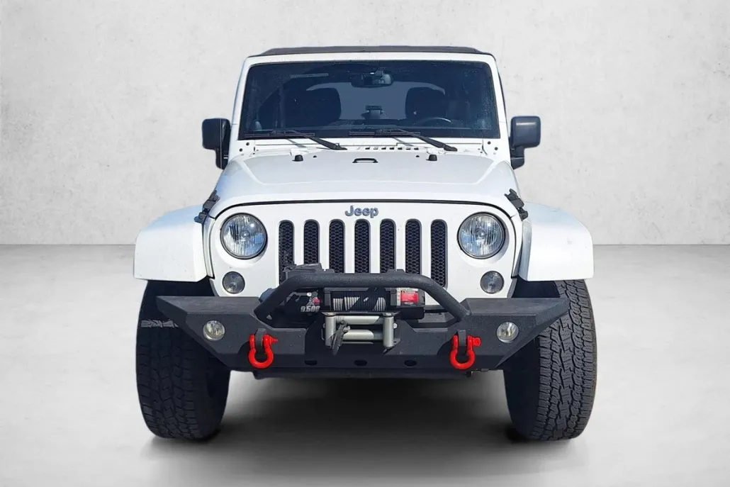 2013 Jeep Wrangler Unlimited Sahara photo 1