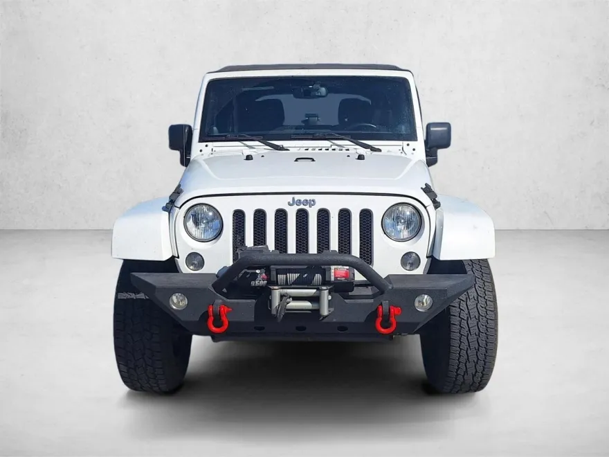 2013 Jeep Wrangler Unlimited Sahara photo 1