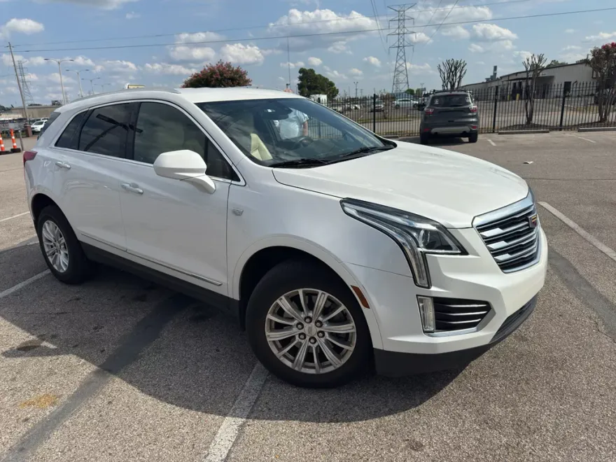 2018 Cadillac XT5 photo 1