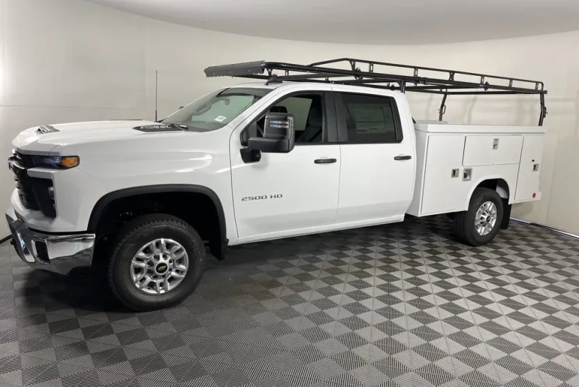 2026 Chevrolet Silverado Work Truck photo 1