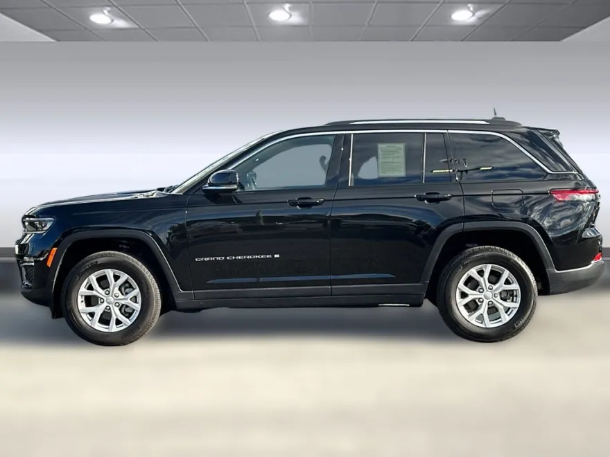 2024 Jeep Grand Cherokee Limited photo 1