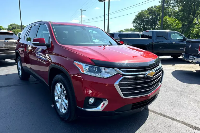 2021 Chevrolet Traverse Cloth 1LT photo 1
