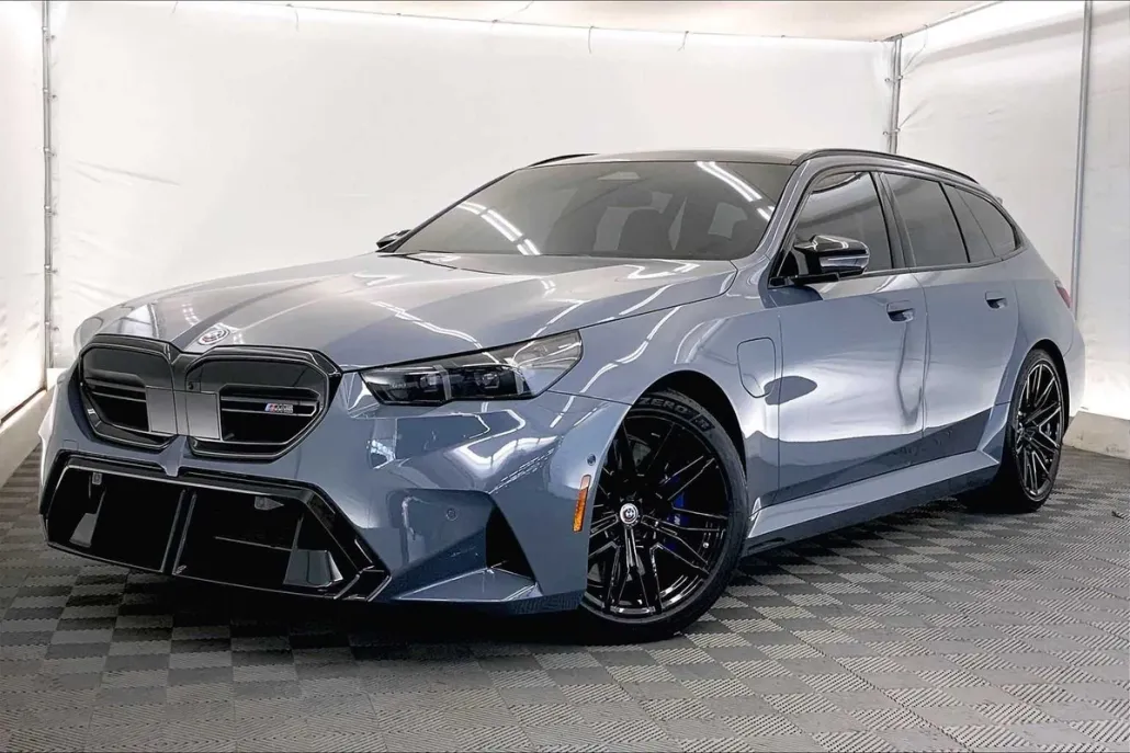 2025 Bmw M5 5 Touring Sedan photo 1