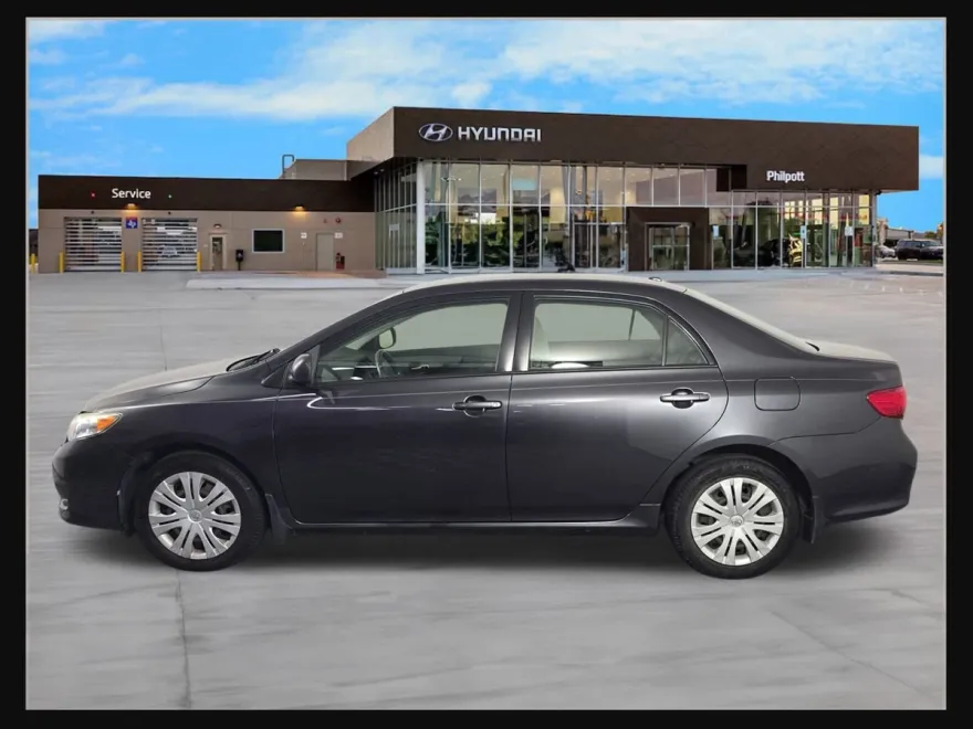 2009 Toyota Corolla XLE photo 1