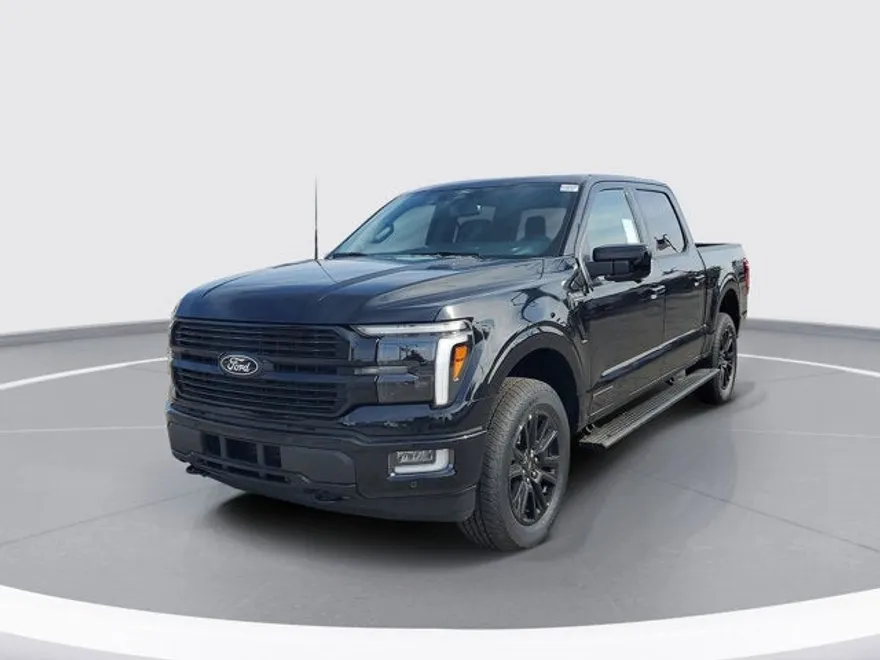 2025 Ford F-150 Platinum photo 1