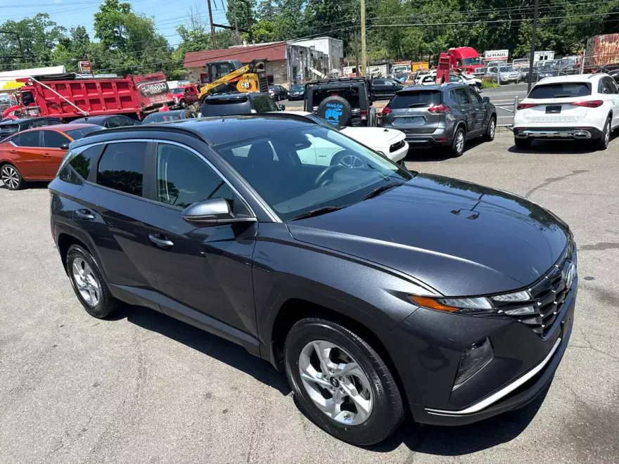 2022 Hyundai Tucson SEL photo 1