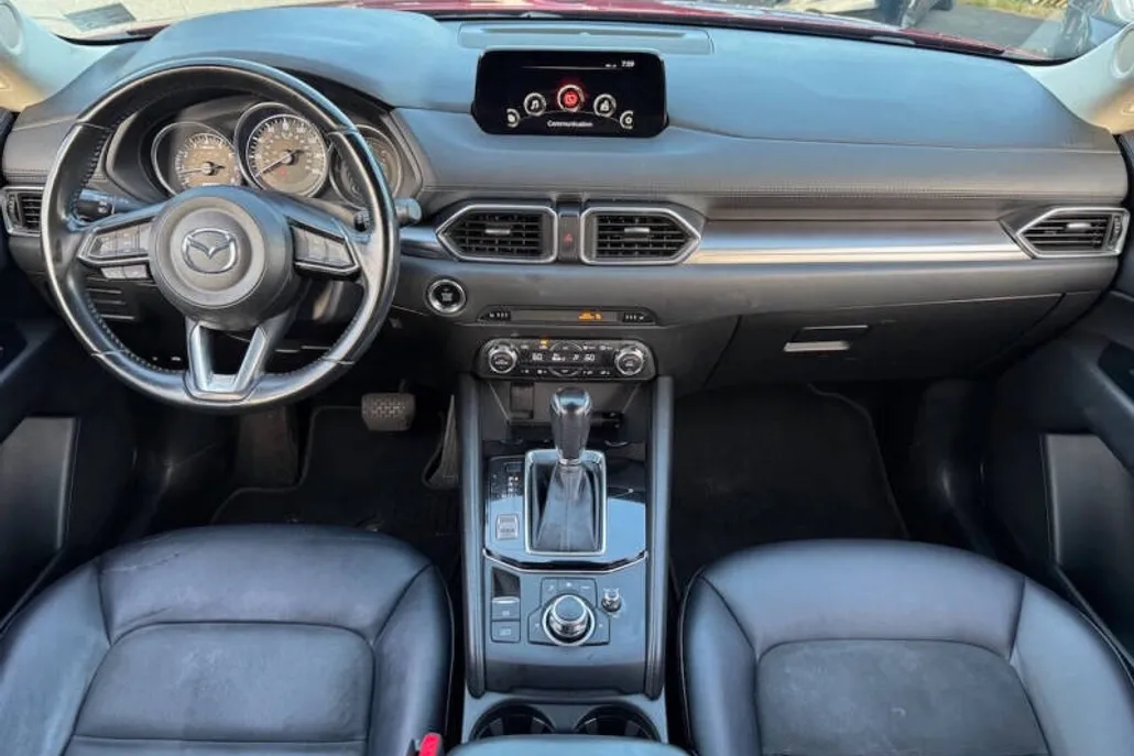 2017 Mazda CX-5 Touring photo 1