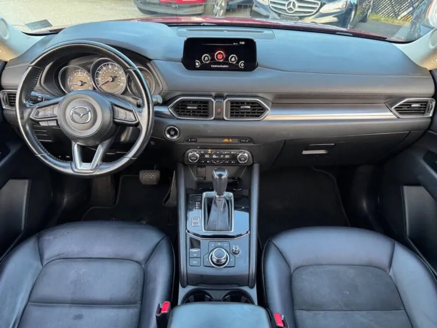 2017 Mazda CX-5 Touring photo 1