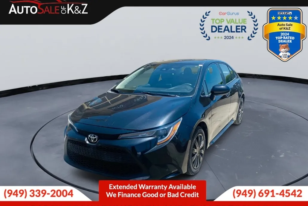 2021 Toyota Corolla LE photo 1