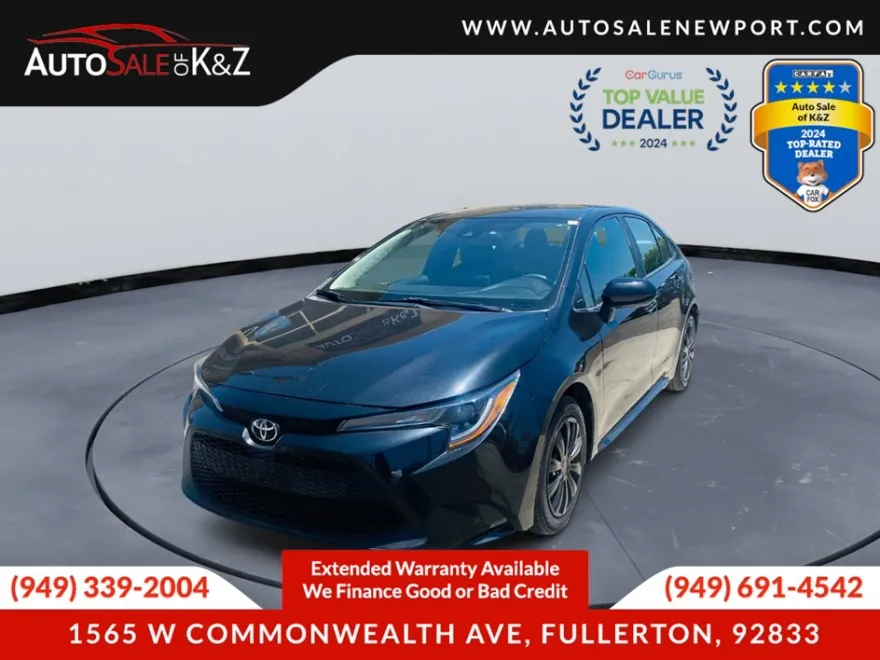 2021 Toyota Corolla LE photo 1