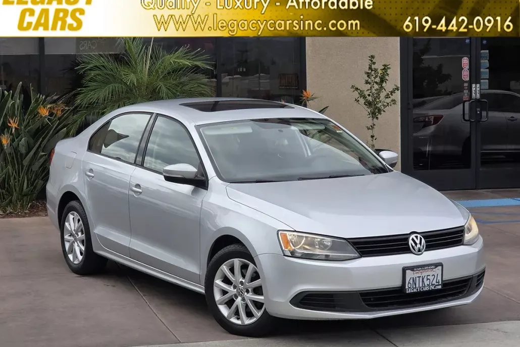 2011 Volkswagen Jetta SE photo 1