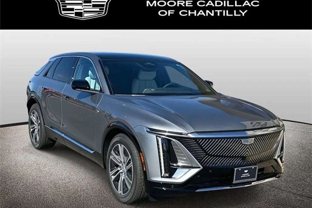 2025 Cadillac Lyriq Luxury photo 1