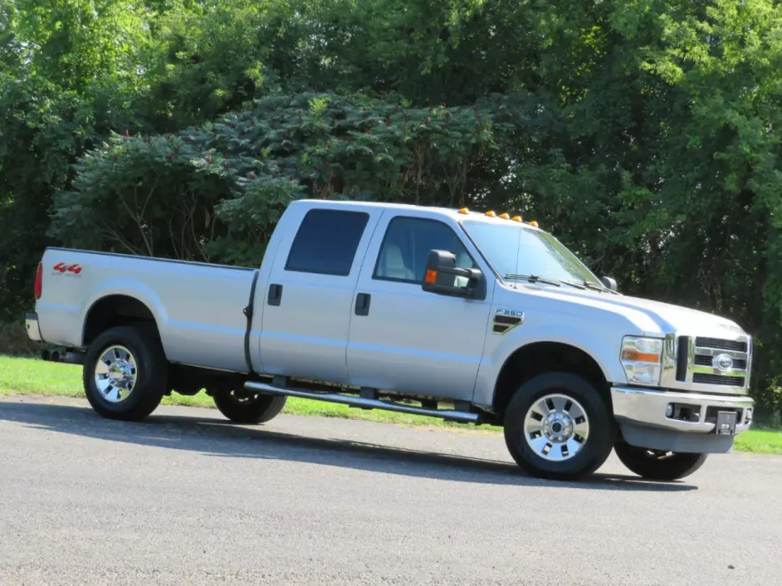 2008 Ford F-350 XL photo 1