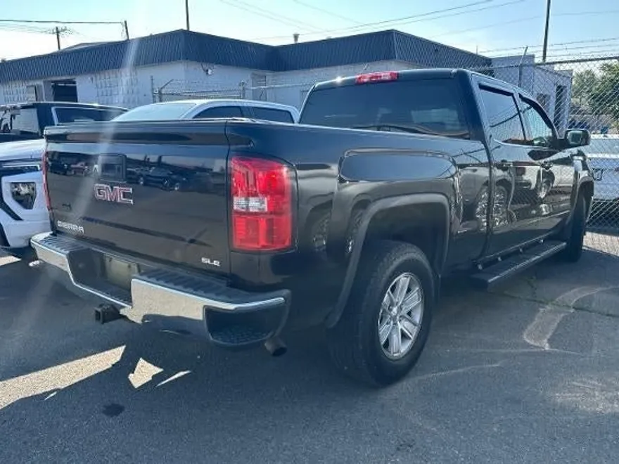 2015 Gmc Sierra 1500 SLE photo 1