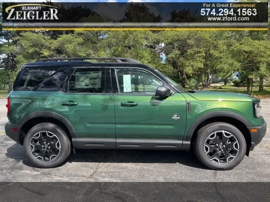 2025 Ford Bronco Sport Outer Banks photo 1