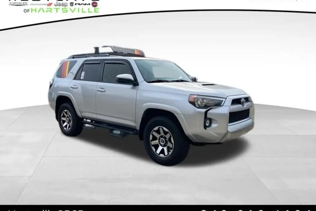 2019 Toyota 4Runner TRD photo 1