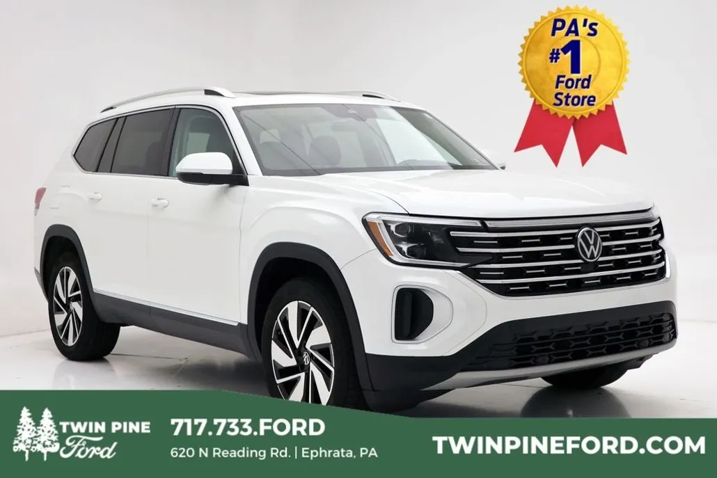 2024 Volkswagen Atlas SEL photo 1