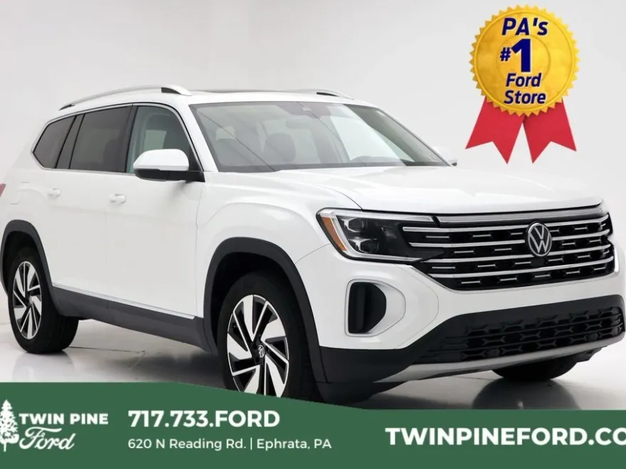 2024 Volkswagen Atlas SEL photo 1