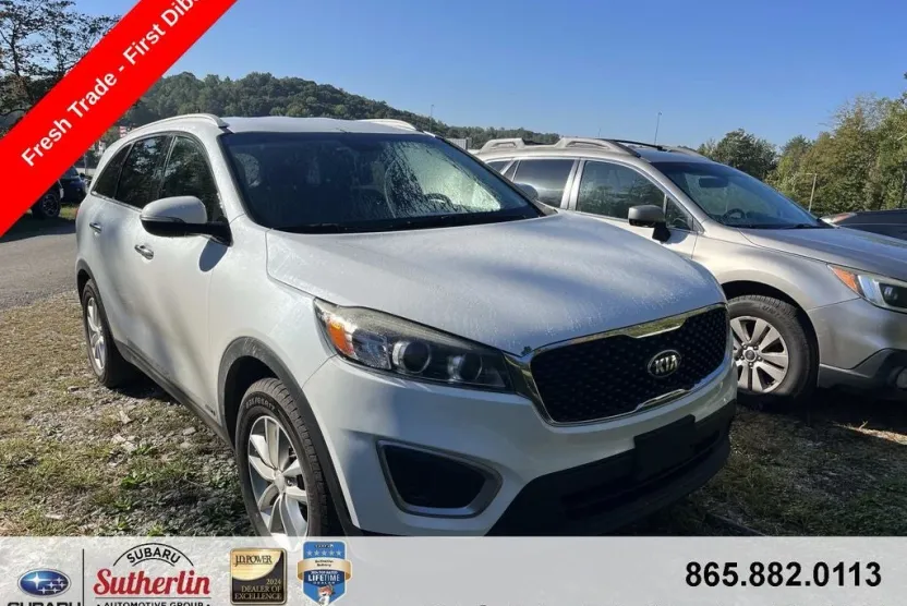 2017 Kia Sorento LX photo 1
