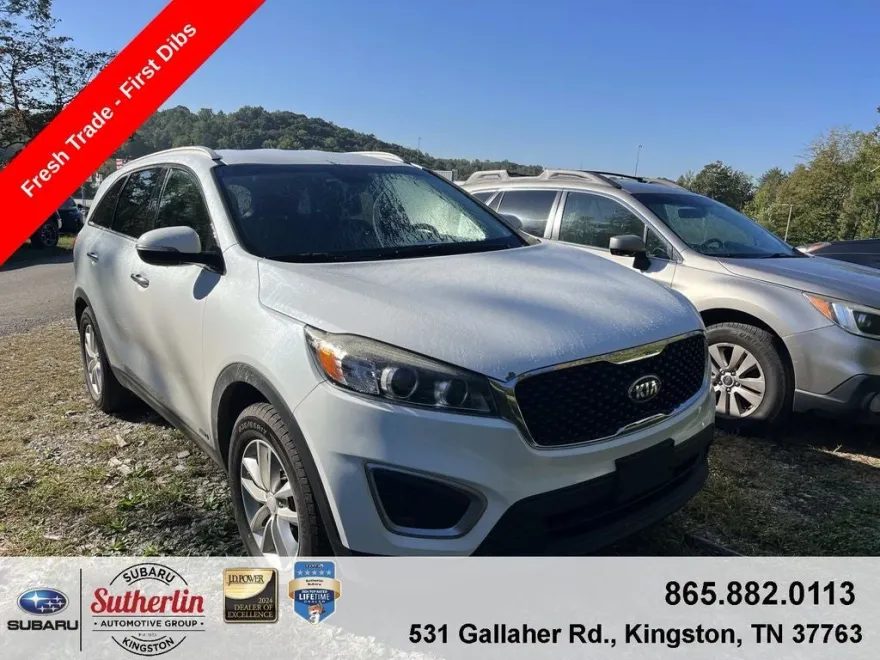 2017 Kia Sorento LX photo 1