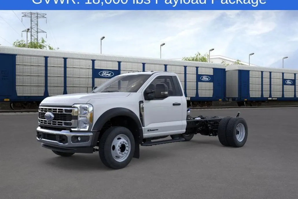 2025 Ford F-550 XL photo 1