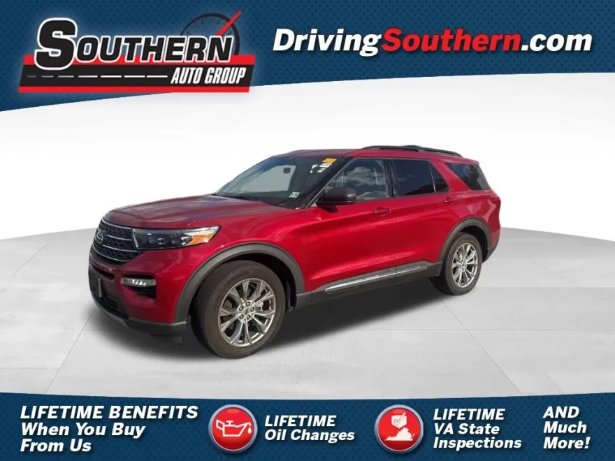 2021 Ford Explorer XLT photo 1