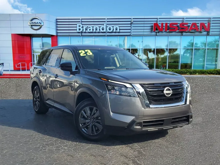 2023 Nissan Pathfinder S photo 1