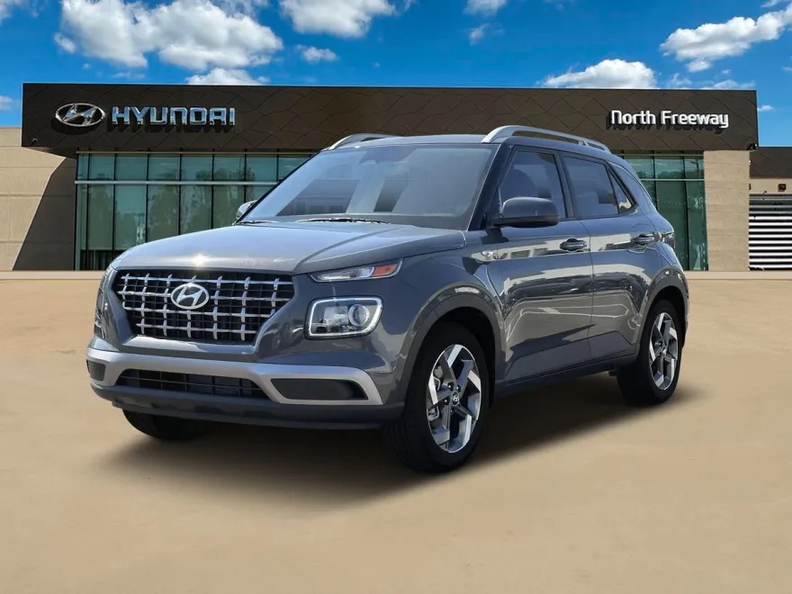 2025 Hyundai Venue SEL photo 1
