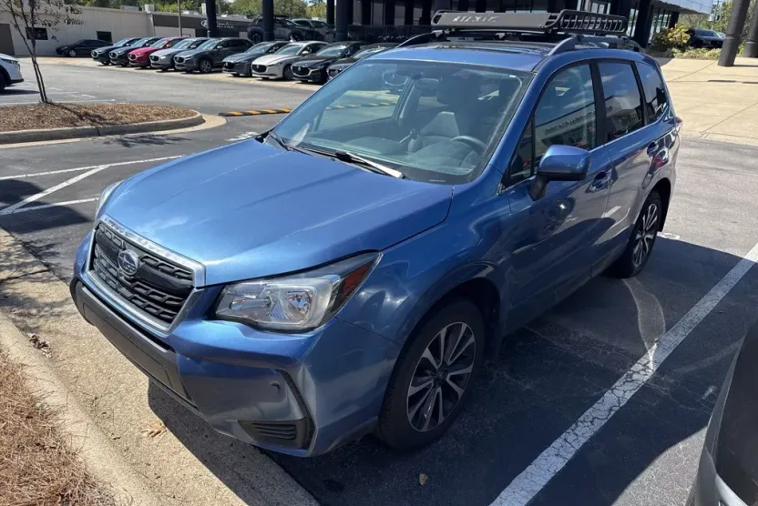2017 Subaru Forester 2.0XT Premium photo 1