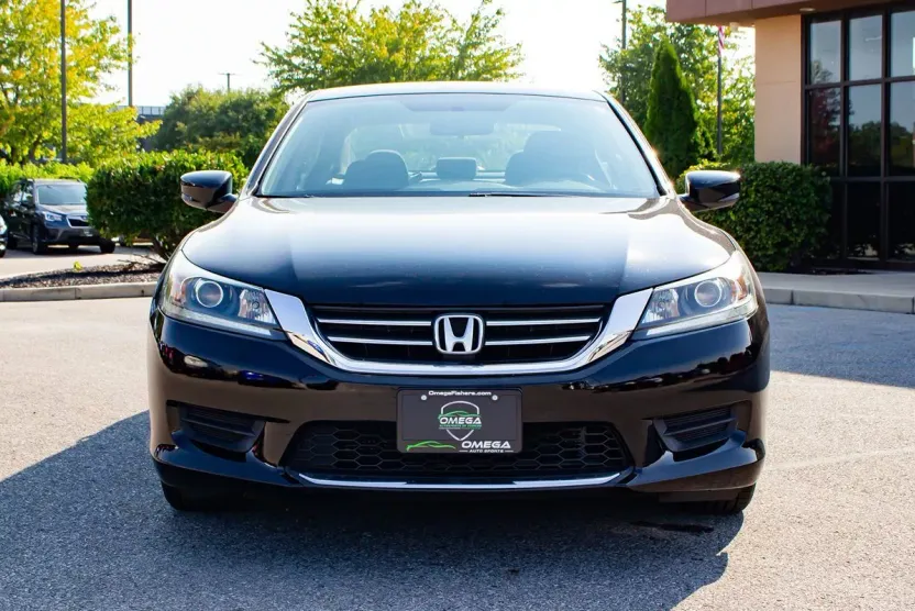 2015 Honda Accord LX photo 1