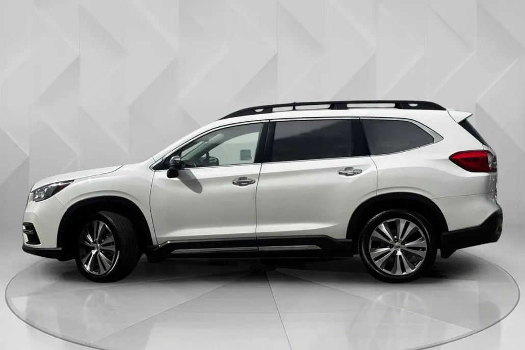 2020 Subaru Ascent Touring photo 1