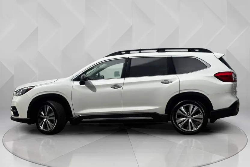 2020 Subaru Ascent Touring photo 1