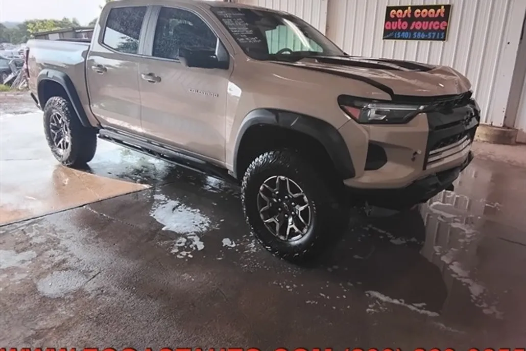 2024 Chevrolet Colorado ZR2 photo 1
