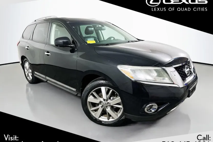 2015 Nissan Pathfinder Platinum photo 1